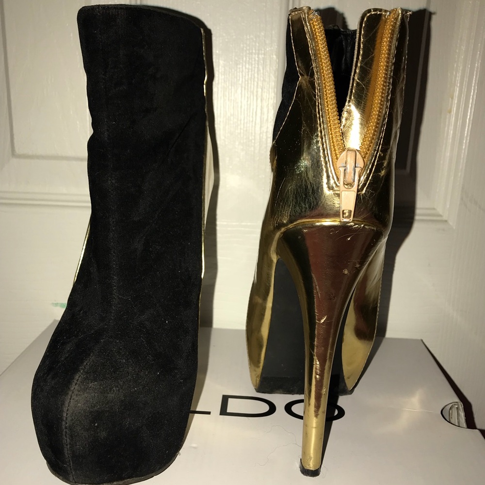 Shoes - Picture 4 of 4
